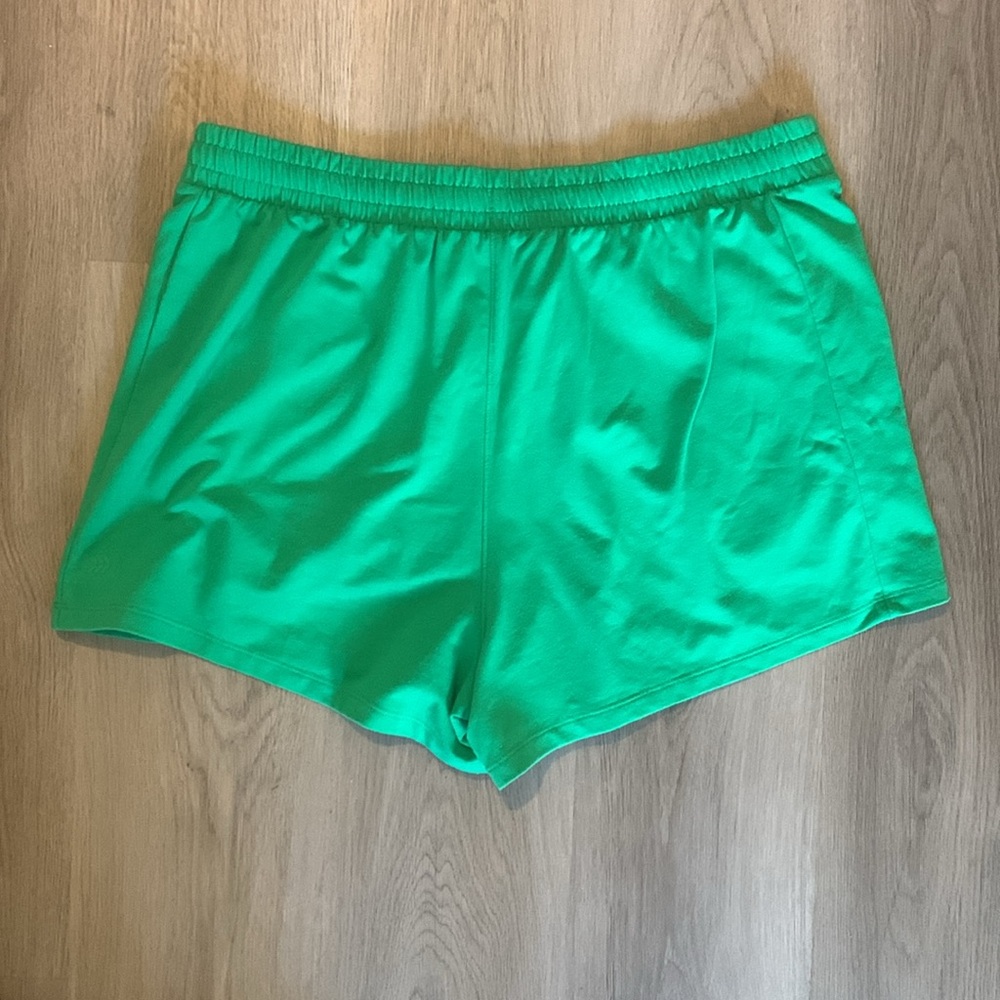 All In Motion Shorts - Picture 3 of 5